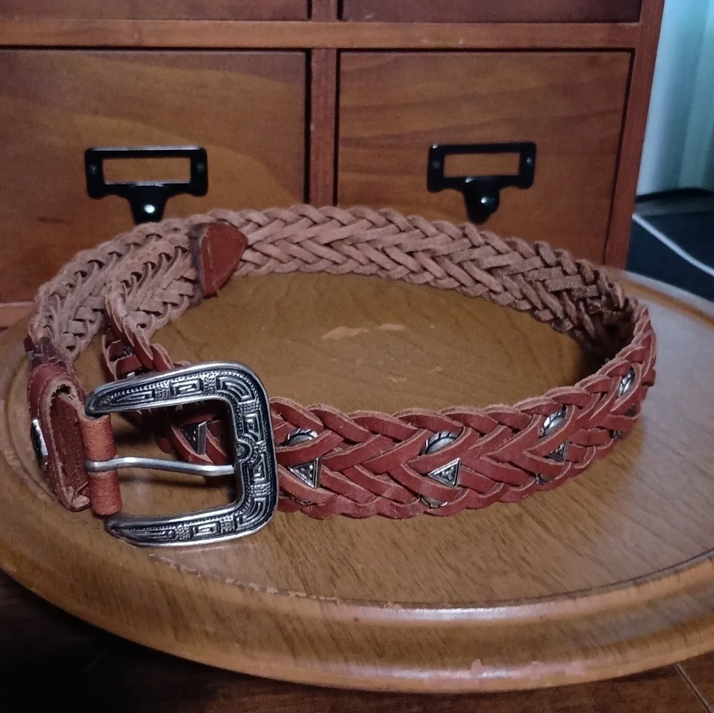 Vintage Southwestern/Western Style Leather Belt with Metal Decor Fits 28 29